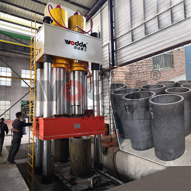 1500噸石墨坩堝成型液壓機-雙工位坩堝液壓機