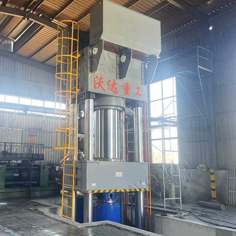 雙工位石墨坩堝液壓機(jī) 雙工位石墨坩堝液壓機(jī)