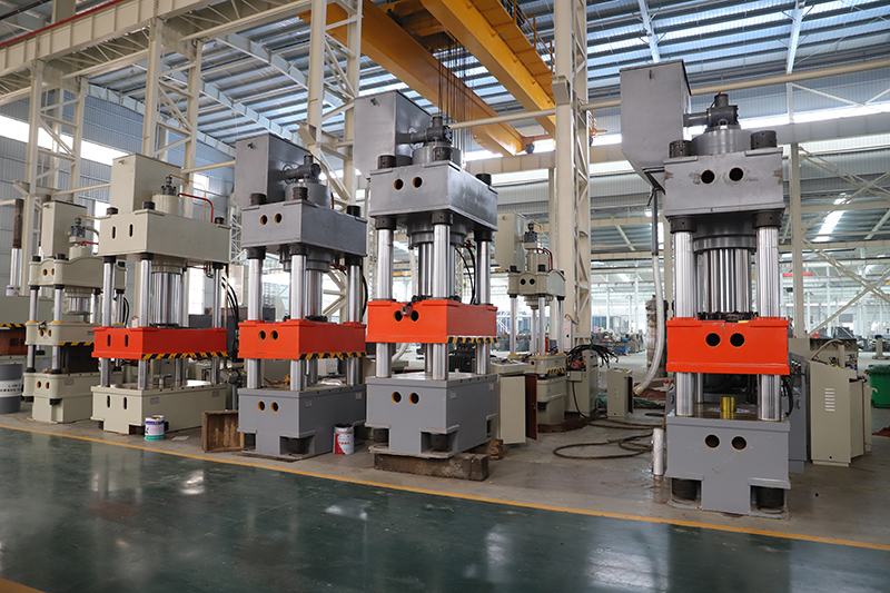 沃達重工2000噸液壓機廠家 沃達重工2000噸液壓機廠家