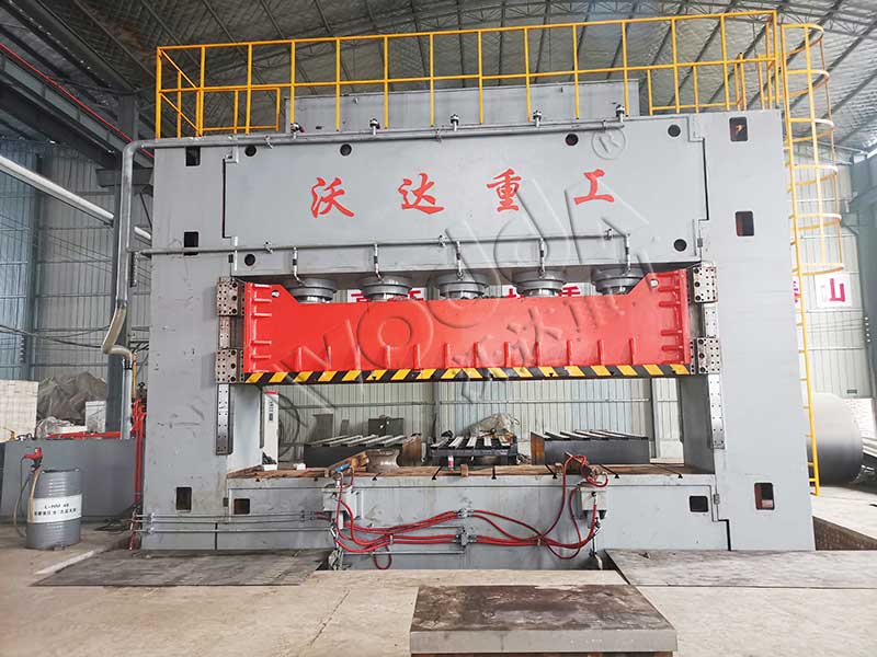 2000噸龍門液壓機 2000噸龍門液壓機