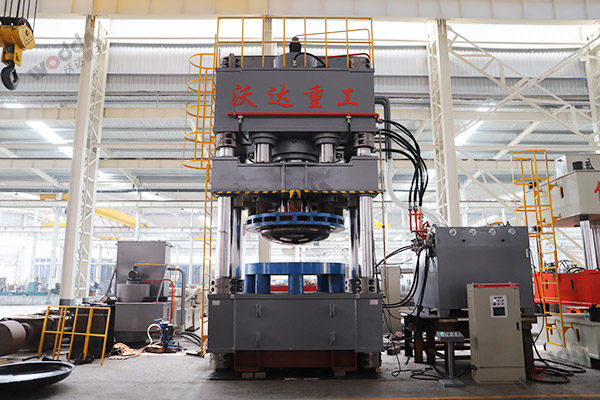 封頭拉伸液壓機(jī)_3000噸四柱液壓機(jī)_液壓機(jī)廠(chǎng)家 封頭拉伸液壓機(jī)_3000噸四柱液壓機(jī)_液壓機(jī)廠(chǎng)家