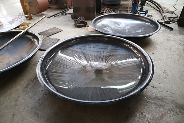 封頭拉伸液壓機(jī)_3000噸四柱液壓機(jī)_液壓機(jī)廠(chǎng)家 封頭拉伸液壓機(jī)_3000噸四柱液壓機(jī)_液壓機(jī)廠(chǎng)家