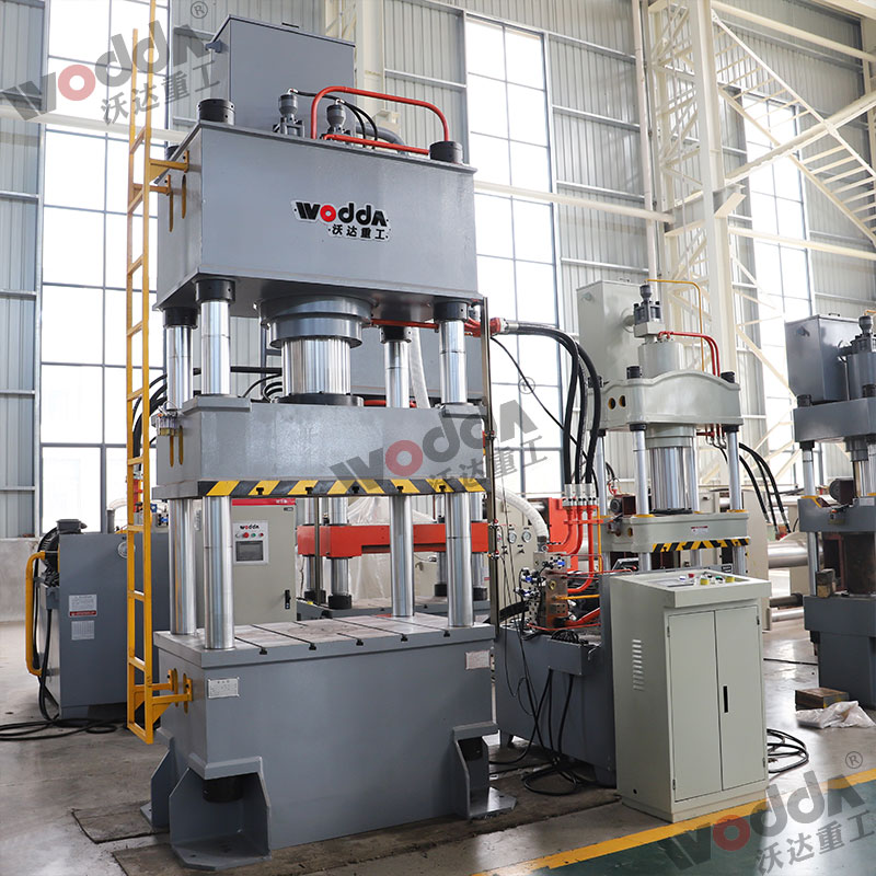 315噸三梁四柱液壓機(jī) 315噸三梁四柱液壓機(jī)