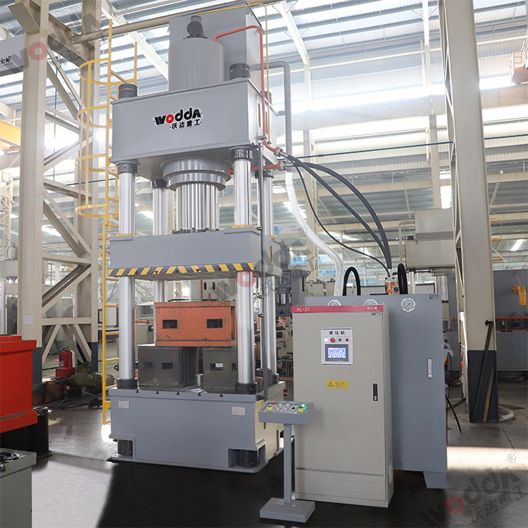 630噸伺服液壓機(jī) 630噸伺服液壓機(jī)