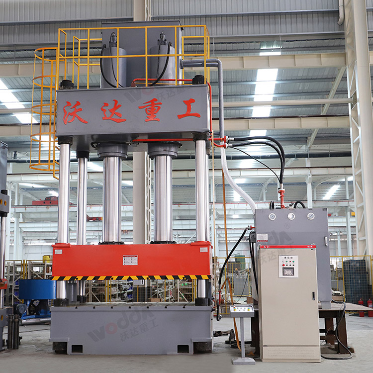 800噸U型復(fù)合樹(shù)脂排水溝成型液壓機(jī)車(chē)間實(shí)拍圖 800噸U型復(fù)合樹(shù)脂排水溝成型液壓機(jī)車(chē)間實(shí)拍圖