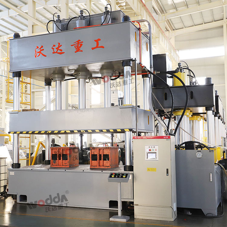 315噸汽車內(nèi)飾件成型液壓機(jī) 315噸汽車內(nèi)飾件成型液壓機(jī)