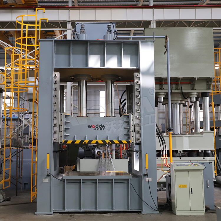 315噸框架式液壓機(jī) 315噸框架式液壓機(jī)