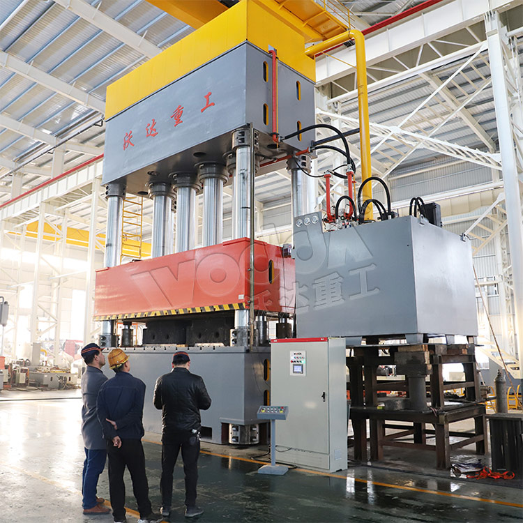 客戶試機(jī)2000噸玻璃鋼冷卻塔風(fēng)筒模壓液壓機(jī) 客戶試機(jī)2000噸玻璃鋼冷卻塔風(fēng)筒模壓液壓機(jī)