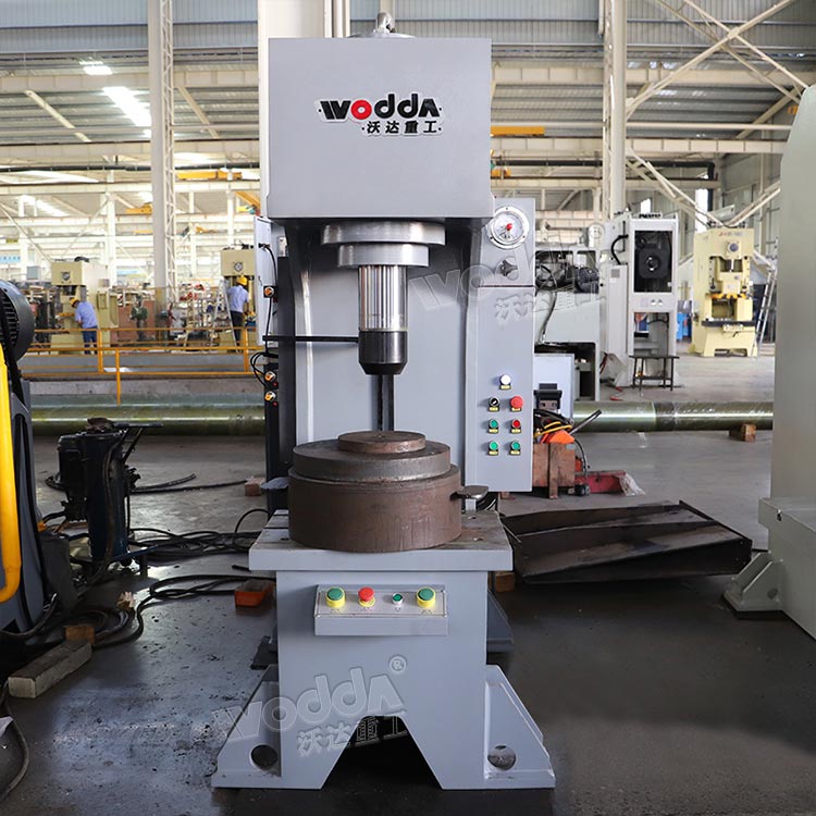 單臂液壓機(jī)