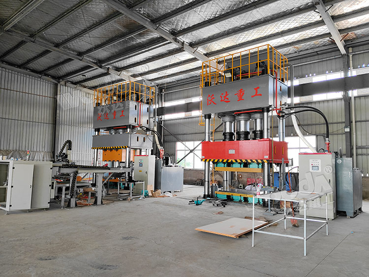 1500噸四柱液壓機模壓SMC汽車擋風板