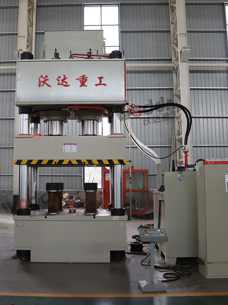 800噸三梁四柱液壓機(jī)（塑料托盤液壓機(jī)）