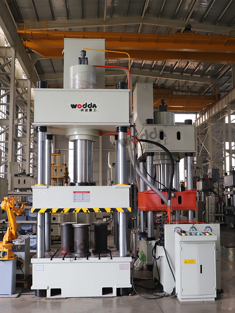 315噸三梁四柱液壓機(jī) 315噸三梁四柱液壓機(jī)