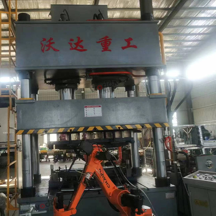 500噸四柱液壓機(jī) 500噸四柱液壓機(jī)