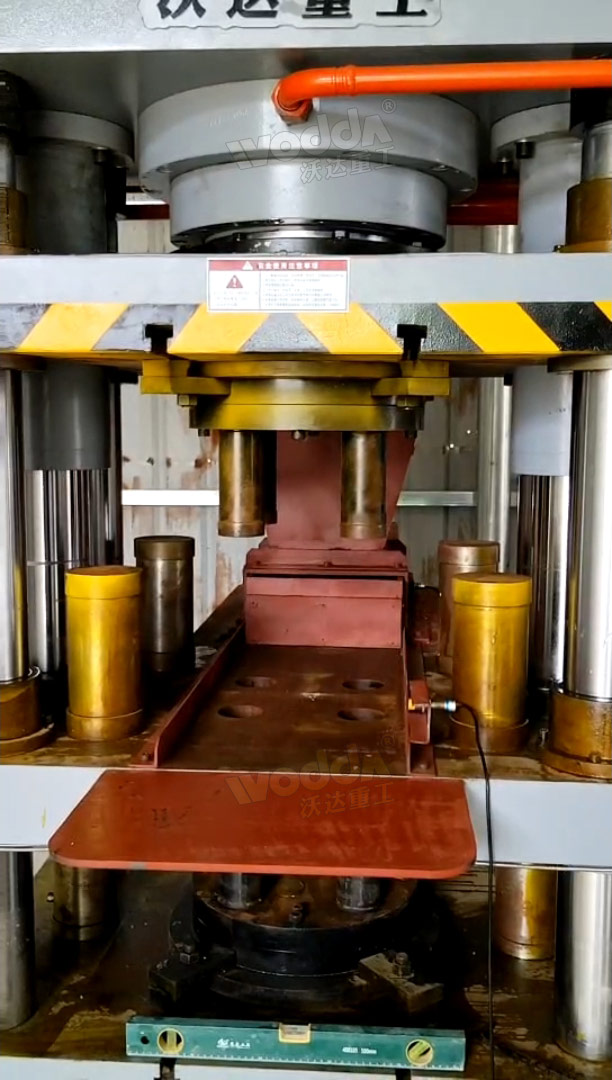 一模出四塊(模具) 一模出四塊(模具)