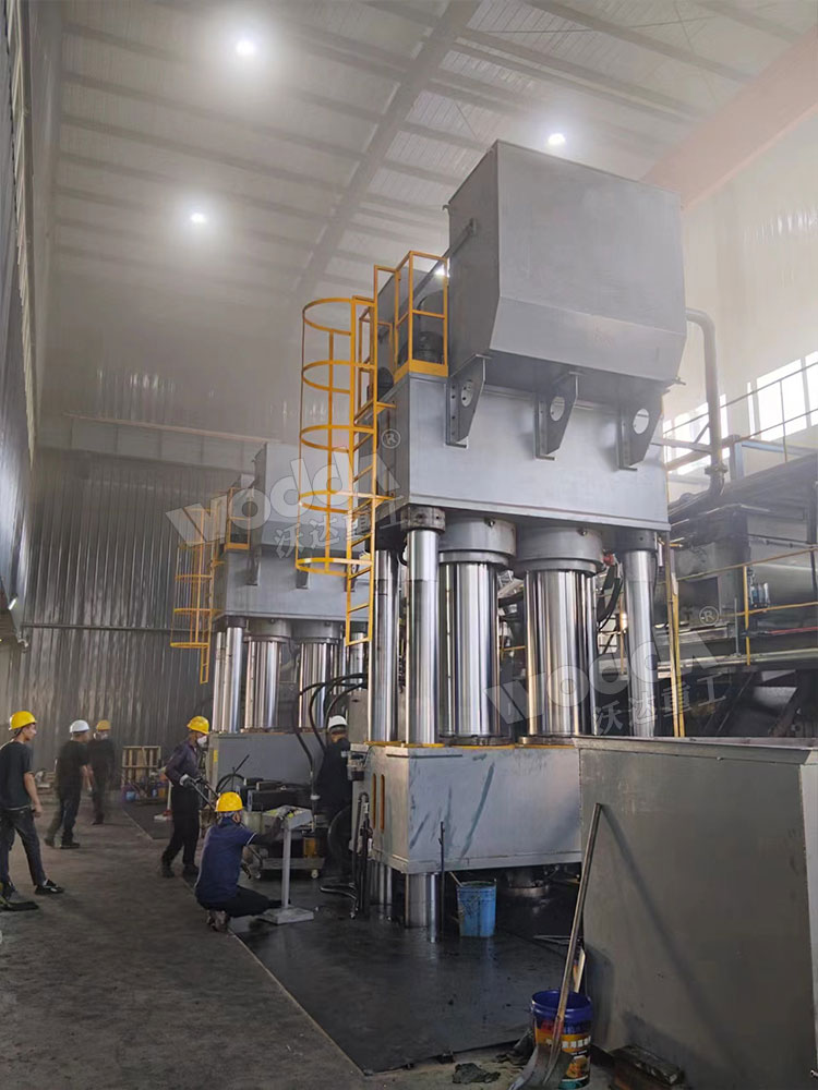 2000噸四柱液壓機 2000噸四柱液壓機