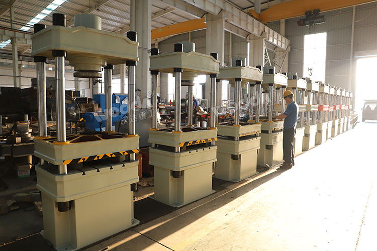 沃達(dá)重工液壓機(jī) 沃達(dá)重工液壓機(jī)