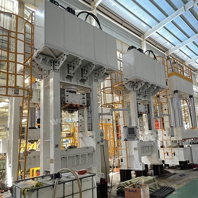 200噸框架式油壓機.jpg 200噸框架式油壓機.jpg