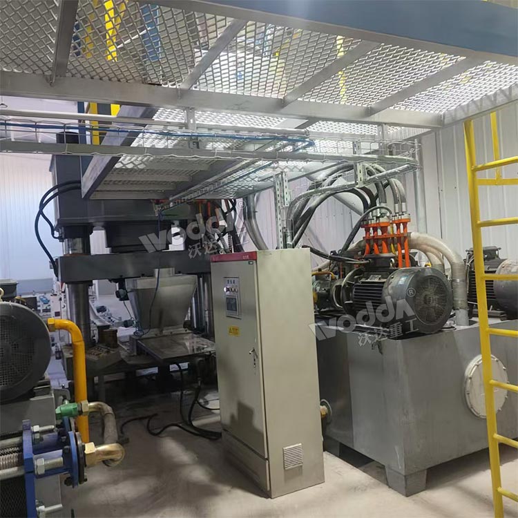 牛羊舔磚液壓機(jī)配置 牛羊舔磚液壓機(jī)配置