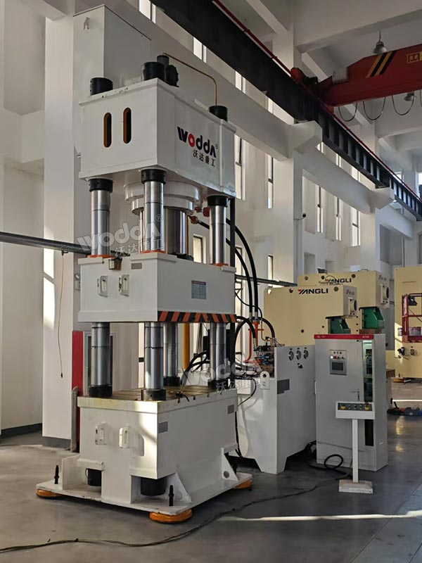 630噸伺服液壓機 630噸伺服液壓機