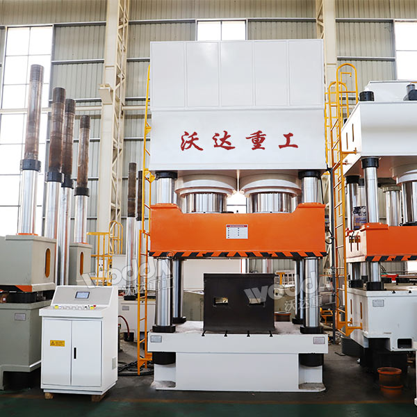 1600噸塑料托盤液壓機.jpg 1600噸塑料托盤液壓機.jpg