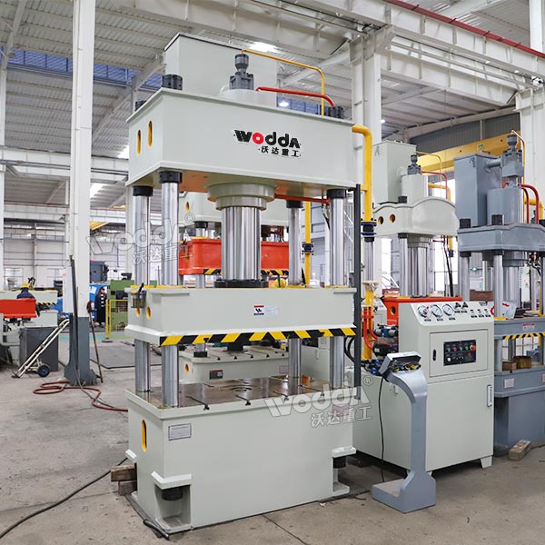 200噸四柱液壓機