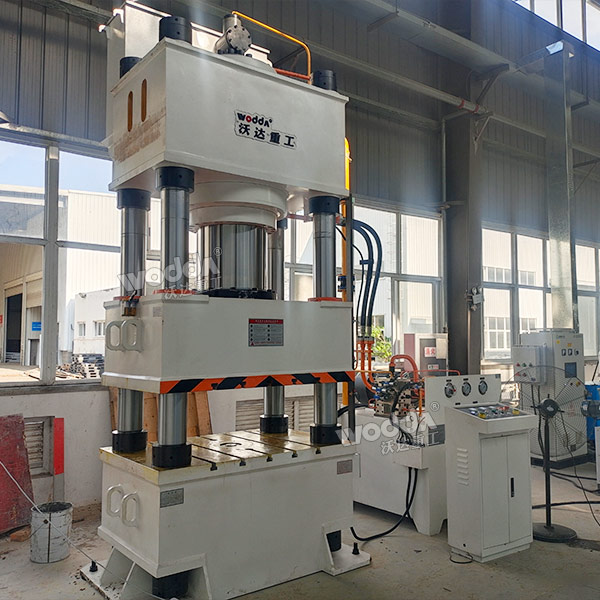 630噸四柱液壓機(jī)