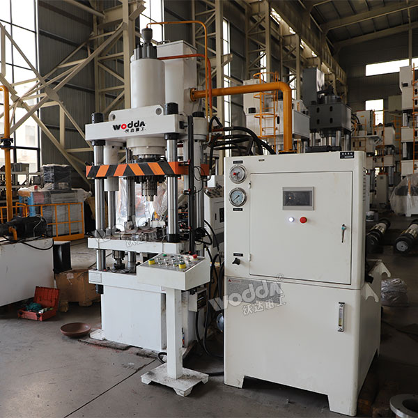 120噸汽車摩擦片成型液壓機