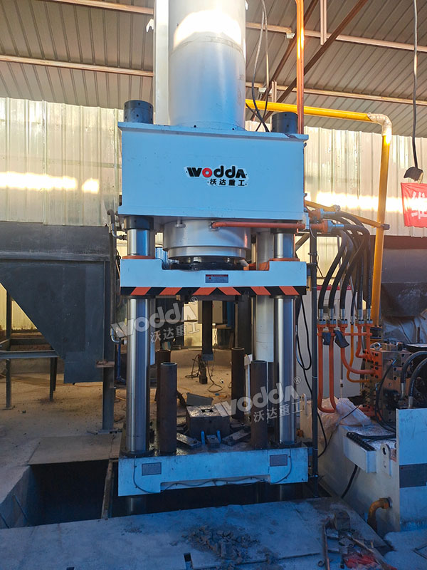 630噸耐火磚成型液壓機(jī)