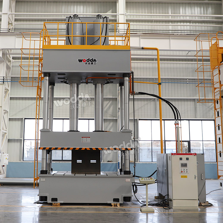 500噸四柱液壓機(jī) 500噸四柱液壓機(jī)