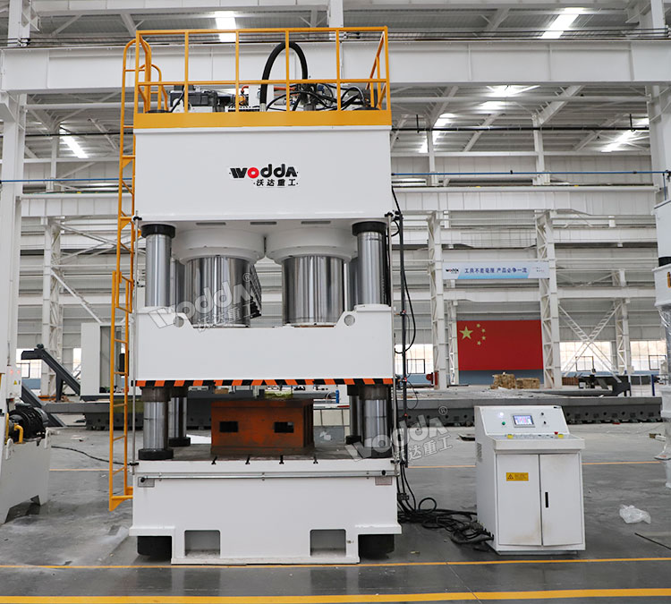 2000噸四柱液壓機 2000噸四柱液壓機