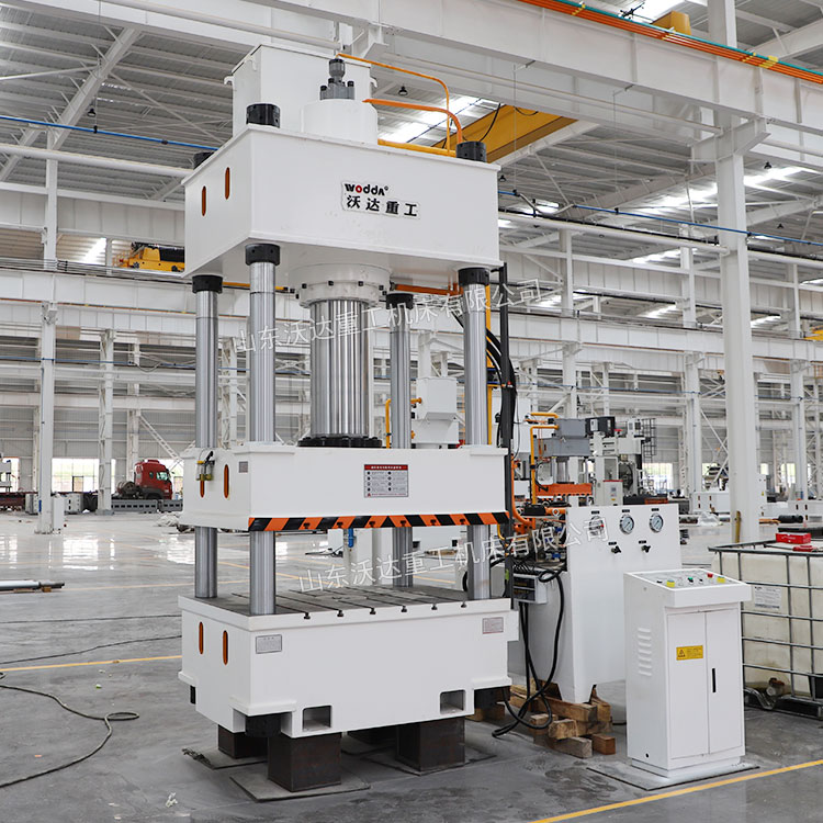 標(biāo)準(zhǔn)315噸四柱壓力機(jī)