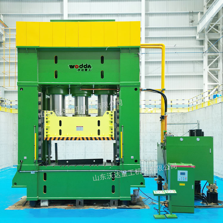 3000噸液壓機(jī) 3000噸液壓機(jī)