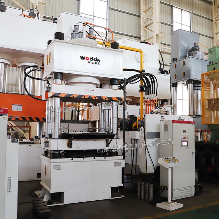 500噸粉末壓塊機(jī) 500噸粉末壓塊機(jī)