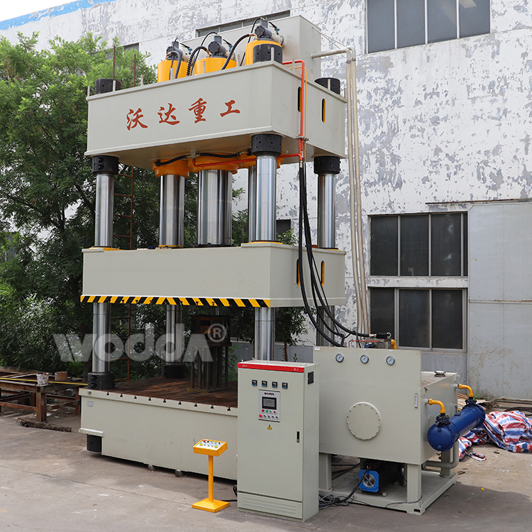 1800噸四柱液壓機 1800噸四柱液壓機