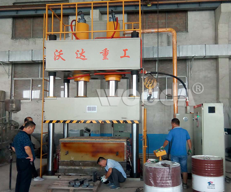 1200噸玻璃鋼化糞池成型液壓機(jī)廠家 1200噸玻璃鋼化糞池成型液壓機(jī)廠家