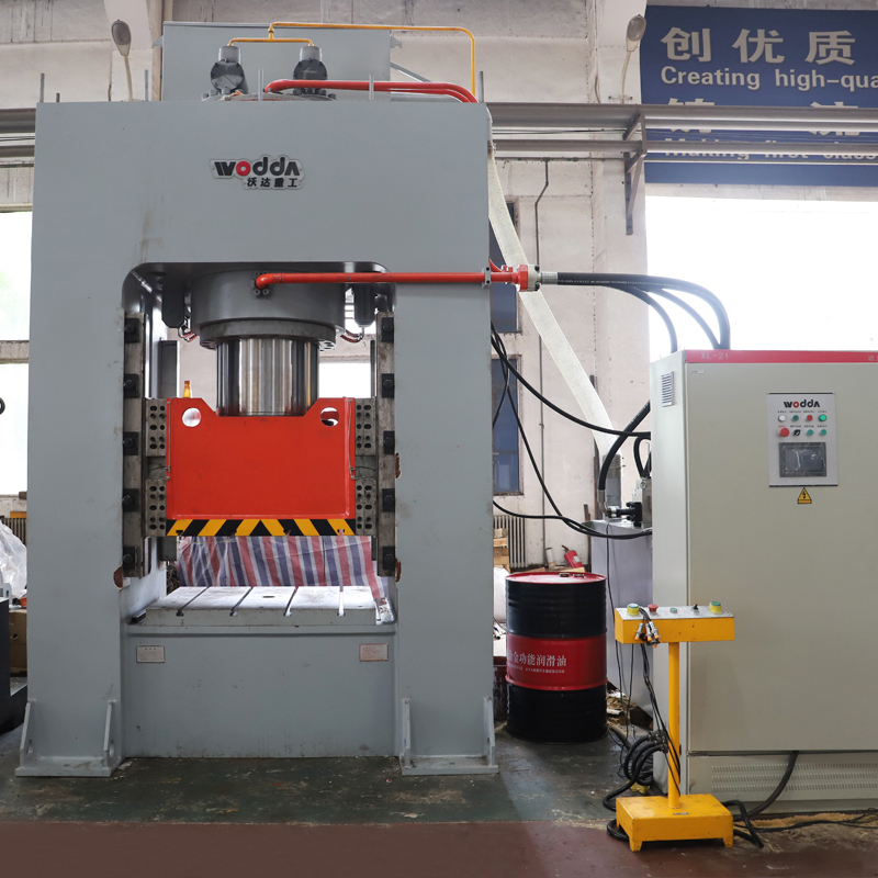 熱模鍛液壓機(jī) 熱模鍛液壓機(jī)