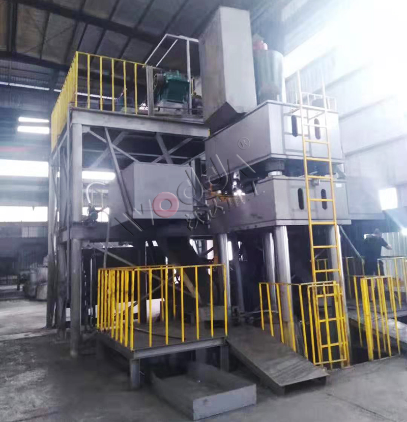 1000噸石墨坩堝液壓機(jī) 1000噸石墨坩堝液壓機(jī)